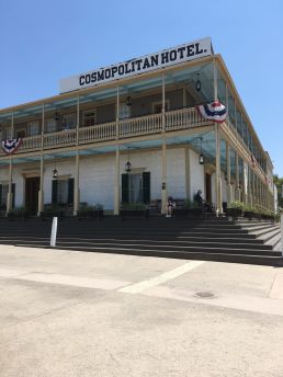 Cosmopolitan Hotel Old Town